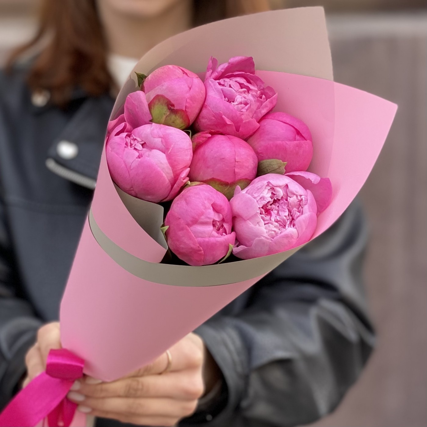 7 розовых пионов Флеминг